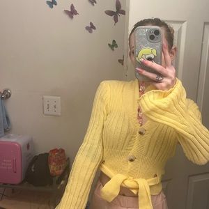 Yellow sweater